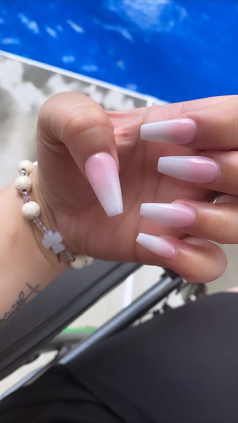 Coffin Pink And White Nails Ombre, Pink And White Ombre Nails Coffin Long, Pink And White Acrylic Nails Coffin, Light Pink Ombre Nails Coffin, Pink And White Ombre Nails Coffin, Square Pink Nail Designs, Ombré Pink And White, Pink And White Ombre Nails With Design, Pink Nail Designs Square