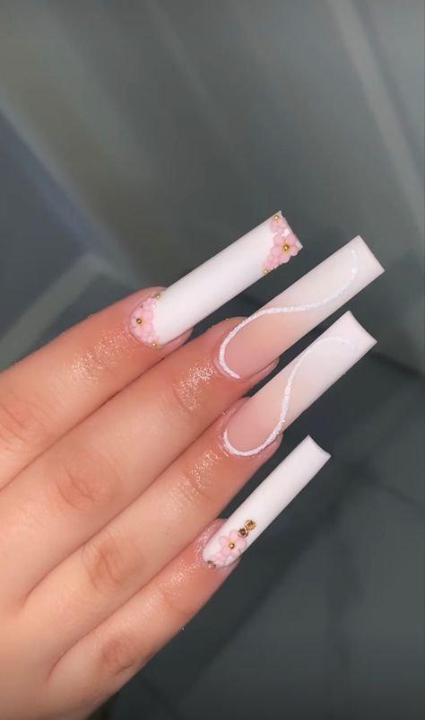 Nails Square Long Summer, Xl Nails, White Acrylic Nails, Nails Square, Almond Acrylic Nails, Long Square Acrylic Nails, Bling Acrylic Nails, Pink Acrylic, Easter Nails