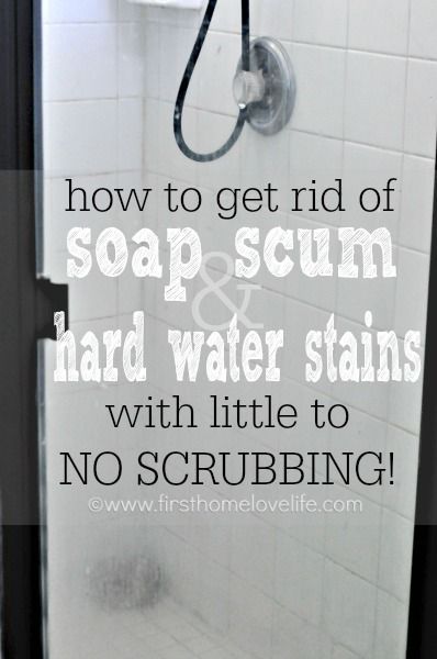 How to Clean Off Soap Scum and Hard Water Stains with little to NO SCRUBBING! #cleaningtips #cleaningtricks #diy Clean Baking Pans, Cleaning Painted Walls, Deep Cleaning Tips, Hard Water Stains, Household Cleaning Tips, Soap Scum, Cleaners Homemade, Clean Dishwasher, Toilet Cleaning