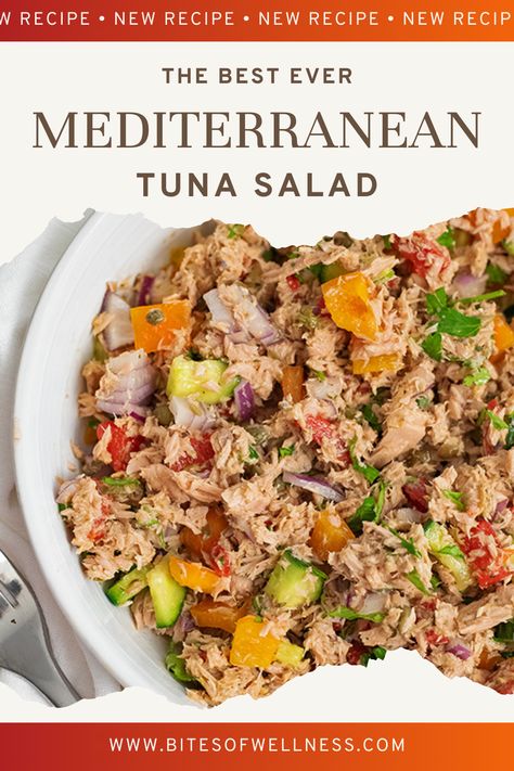 Mediterranean tuna salad is a quick and healthy option for lunch or dinner. It's easy to make in just 5 minutes and is dairy-free, gluten-free, and Whole30 compliant. Plus, it's mayo-free! Enjoy it as a salad, lettuce wrap, on toast, with crackers, or with sliced veggies. No Mayo Tuna, 5 Minute Lunch, Tuna Salad No Mayo, Healthy Tuna Recipes, Mediterranean Tuna, Mediterranean Tuna Salad, Mediterranean Recipes Healthy, Potato Toast, Tuna Recipe