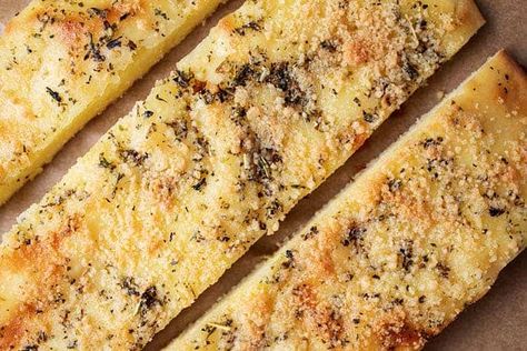 Keto Garlic Bread Keto Chicken Pizza Crust, Keto Chicken Alfredo Casserole, Chicken Pizza Crust, Roasted Radishes Recipe, Keto Garlic Bread, Keto Chicken Alfredo, Cheese Breadsticks, Alfredo Casserole, Keto Stuffing