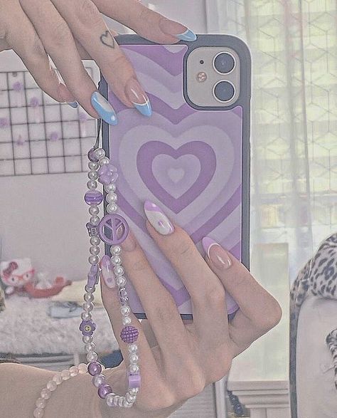 𝚜𝚊𝚟𝚎 = 𝚏𝚘𝚕𝚕𝚘𝚠🧁 in 2022 | Purple iphone case, Collage phone case, Girly phone cases Preppy Phone Case, Purple Aesthetic Background, Violet Aesthetic, Purple Iphone, Purple Iphone Case, Phone Case Purple, Purple Vibe, Produk Apple, Lavender Aesthetic