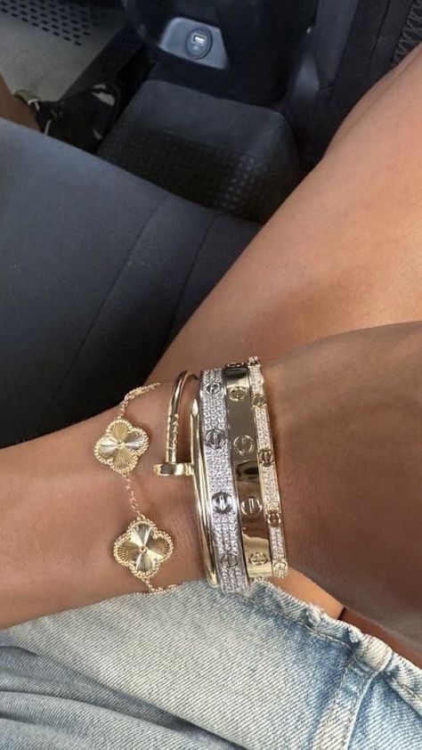 Cartier Stack, Stack Jewelry, Xoxo Jewelry, Girly Bracelets, Wrist Jewelry, Luxe Jewelry, Dope Jewelry, Girly Accessories, Jewelry Fashion Trends