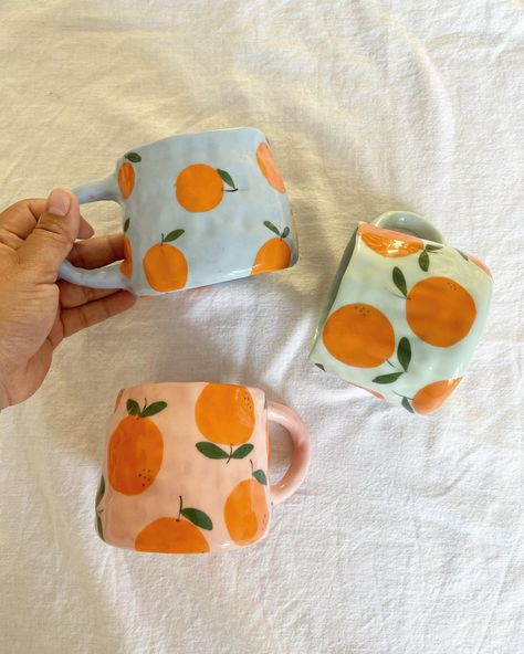 SOM’S CLAY | Oranut I-Thita (@somsclay) • Fotos e vídeos do Instagram Diy Pottery Painting, Diy Mugs, Pottery Painting Designs, Handmade Mug, Keramik Design, Clay Mugs, Please Stay, Pottery Crafts, Ceramics Pottery Art