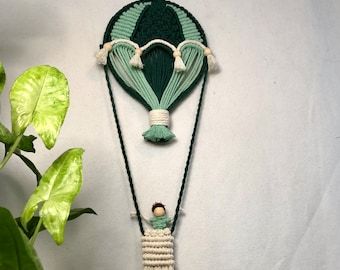 Balloon Wall Decor, Personalized Macrame, Macrame Doll, Simpul Makrame, Wall Art Tutorial, Macrame Home Decor, Macrame Owl, Macrame Wall Decor, Macrame Wall Hanging Patterns