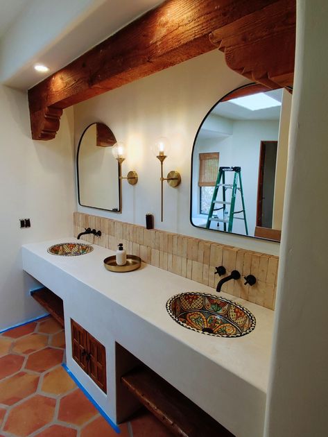 Mexican Sink Bathroom Ideas, Talavera Tiles Bathroom, Santa Fe Bathroom, Mexican Tile Bathroom, Waterproof Plaster, Mexican Sink, Restaurant Bathroom, Santa Fe Style, Hall Bathroom