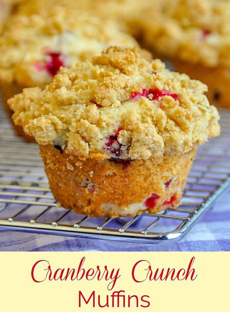 Cranberry Crunch Muffins. Moist, golden muffins with tart pops of cranberry and a buttery crunchy crumb topping. Perfect for a celebration brunch. #breakfast #brunch #weekend #weekendbaking #weekendbrunch #cranberry #streusel Cranberry Crunch, Brunch Muffins, Muffins Blueberry, Rock Recipes, Cranberry Muffins, Cranberry Recipes, Crumb Topping, Crumble Topping, Decadent Desserts