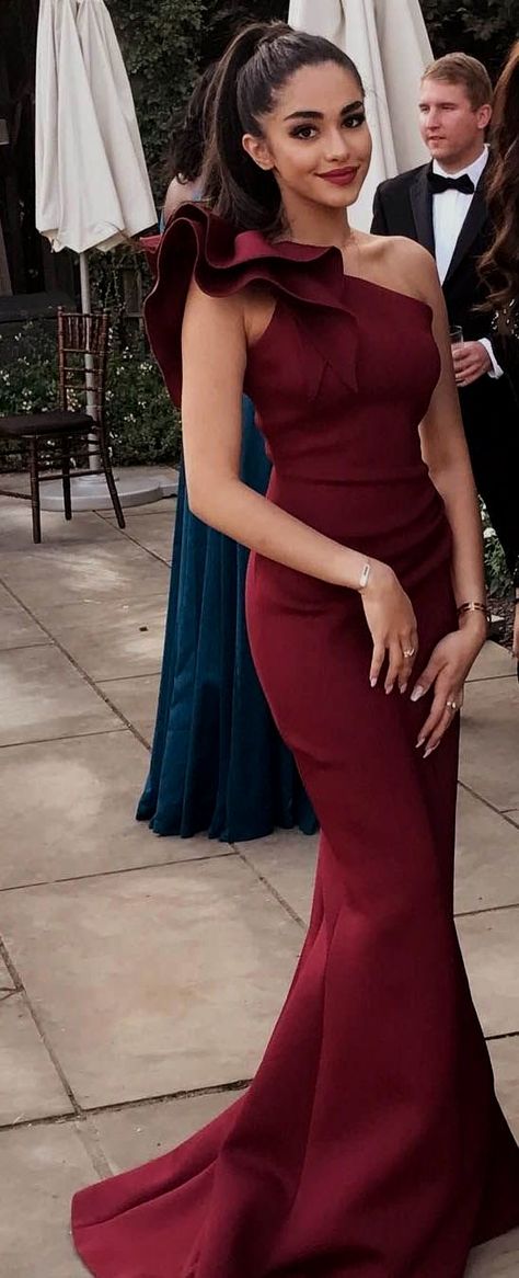 Shop for Holiday Fashion Dresses - Womens Burgundy Prom Dress Mermaid, Burgundy Prom Dresses, Dresses Long Elegant, Prom Dresses Mermaid, Burgundy Prom, Robes D'occasion, Dress Colors, Wedding Dress Chiffon, Burgundy Prom Dress