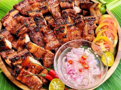 Inihaw na Liempo Liempo Recipe, Grilled Pork Belly, Pork Belly Slices, Pork Marinade, Pork Belly Recipes, Marinated Pork, Filipino Dishes, Oyster Sauce, Grilled Pork