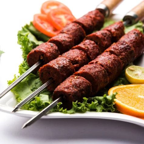 Mutton Seekh Kebab Recipe – How To Make Mutton Seekh Kebab - Licious Barbeque Skewers, Seekh Kebab Recipes, Barbecue Skewers, Seekh Kebabs, Seekh Kebab, Grilled Paneer, Spaghetti With Ground Beef, Kebab Recipe, Vegetable Benefits