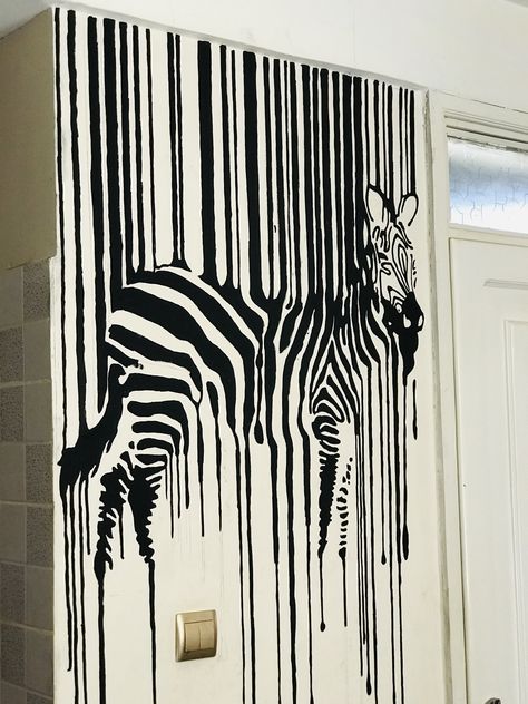 Zebra Acrylic Painting, Whimsy Goth Bedroom, Decor For Bedroom Wall, Primitive Valentine Decor, Abstract Wall Art Living Room, Primitive Valentine, Diy Canvas Art Easy, Zebra Painting, Goth Bedroom