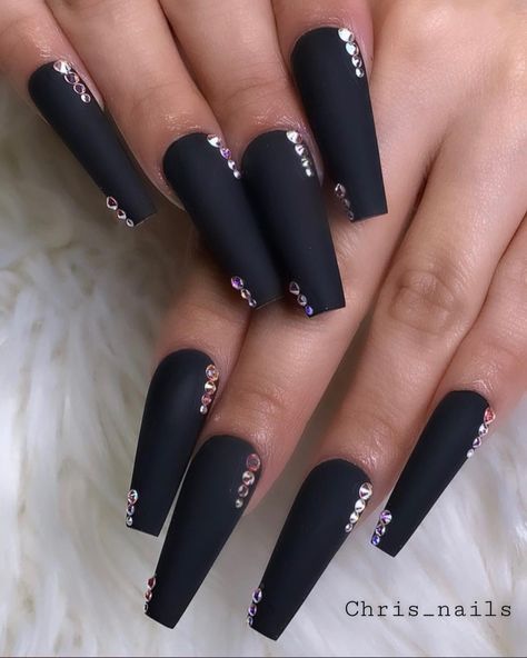 Black Matte Acrylic Nails Design, Black Matte Nails With Rhinestones, Black Nail With Rhinestones, Black And Rhinestone Nails, All Black Nails With Rhinestones, Black Nails With Gems Rhinestones, Black Nails Rhinestones, Black Matt Nails, Black Matte Nails With Design