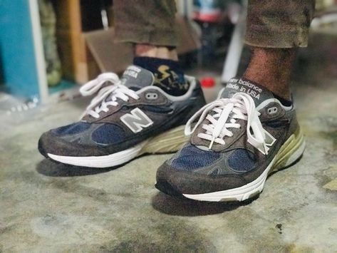 New Balance 993 Outfit Men, New Balance 993, Men Running, Navy Man, Mens Fashion Streetwear, Fashion Streetwear, Dc Sneaker, Running Shoes For Men, Stylish Men