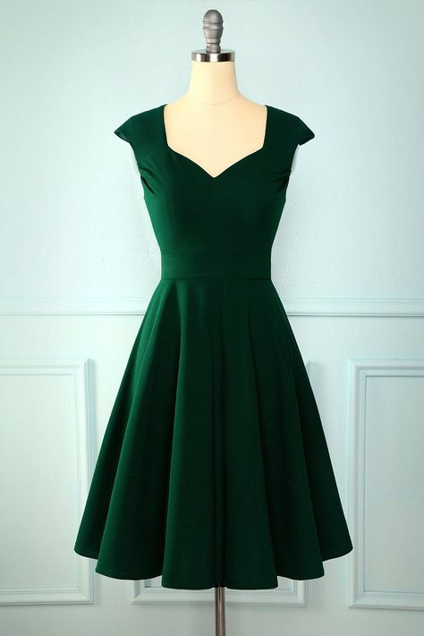 856fc81623da2150ba2210ba1b51d241desc41010505ri Plus Size Homecoming, Vestidos Pin Up, Dark Harry, Vintage Green Dress, Dresses Christmas, Dark Green Dress, Rockabilly Pinup, Homecoming Party, Casual Day Dresses