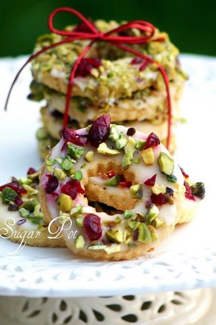 Cranberry Pistachio Wreath Cookies-recipe Cranberry Wreath, Lemon Pistachio, Vendor Table, Wreath Cookies, Cranberry Pistachio, Cookie Gift, Cookie Bar, Winter Inspiration, Italian Cookies