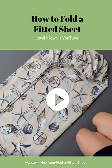 Decor Closet Organization, How To Fold Sheets, Home Decor Closet, Sheet Folding, Closet Organization Hacks, Decor Closet, Folding Fitted Sheets, Folding Towels, How To Fold Towels