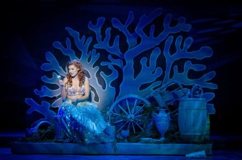 Little Mermaid Set Design, Little Mermaid Musical, Ariels Grotto, The Little Mermaid Musical, Little Mermaid Costume, Mermaid Halloween, Set Design Theatre, Disney Concept Art, Fantasy Theme