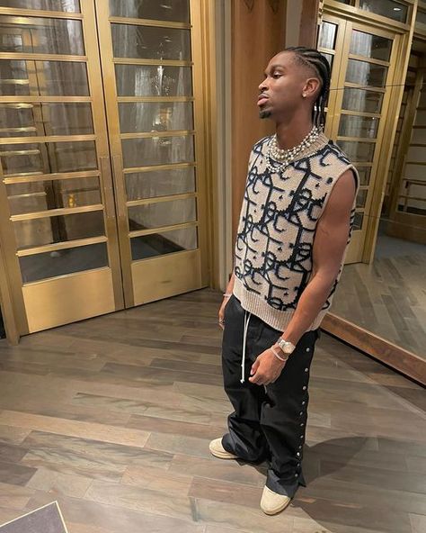 Aesthetic Clothes Men, Look Hip Hop, Shai Gilgeous Alexander, Clean Fits, Dr Closet, Nba Fashion, Kevin Love, Hype Clothing, Trendy Boy Outfits