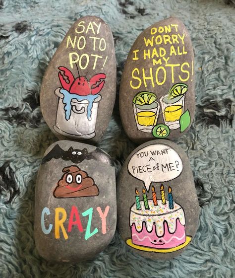 Rock Painting Ideas Words, Silly Painted Rocks, Funny Rock Art Ideas, Rock Painting Ideas Funny Sayings, Funny Painted Rocks Hilarious, Pun Painted Rocks, Funny Rock Sayings, Funny Painted Rock Sayings, Funny Rock Art