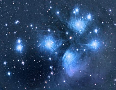 Hot Blue Stars of Pleiades Sparkle in Spectacular Photo Pleiades Star Cluster, Umi Sonoda, Lyrics Meaning, The Pleiades, Alien Aesthetic, Hot Blue, Character Board, Aesthetic Space, Star Cluster