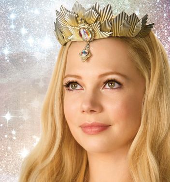 Michelle Williams as Glinda the Good Witch from the North in Oz: The Great and Powerful Mila Kunis Makeup, Oz The Great And Powerful, Glinda The Good, Glinda The Good Witch, Witch Makeup, Good Witch, The Beauty Department, Makeup Eyes, The Good Witch