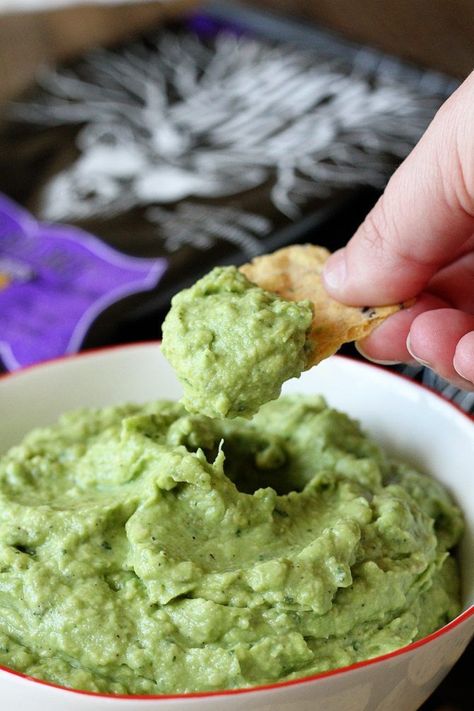 Ranch Guacamole: You're only 4 ingredients from some of the best guacamole you've ever had! Best Guacamole, Diy Easy Recipes, Guacamole Recipe, Yummy Dips, Appetizer Dips, Easy Weeknight Meals, The Chicken, Bell Peppers, Southern Recipes