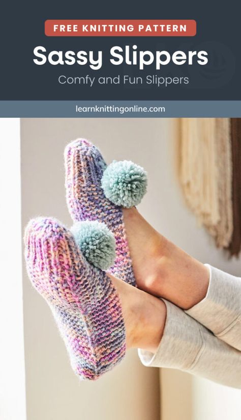 Get extra comfortable on a weekend at home with the right kind of footwear. Knit yourself a pair of this Sassy Slippers Knitting Pattern and treat your feet to some well-deserved rest day comfort. Craft some and give away as gift to family and friends, too. | More free knitting patterns and tutorials at learnknittingonline.com #spring #fallknittingpatterns #winterknittingpatterns #summerknitting Slippers Knitting Pattern, Winter Knitting Patterns, Fall Knitting Patterns, Knit Slippers Free Pattern, Easy Knitting Patterns Free, Pom Pom Slippers, Crochet Slippers Free Pattern, Knitted Slippers Pattern, Rest Day