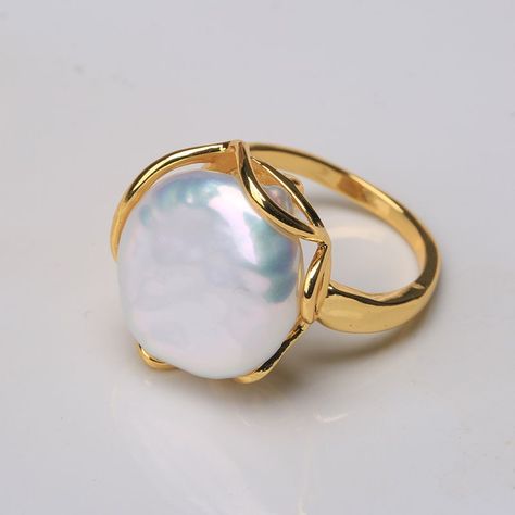 Pearl Ring Design, Quirky Ring, Trendy Jewellery, I Am Unique, Freshwater Pearl Ring, Retro Ring, Unique Handmade Jewelry, Gold Jewelry Fashion, Baroque Pearls