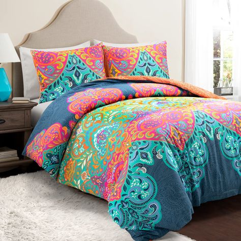 PRICES MAY VARY. 100% Cotton Celebrate the bold and colorful side of boho style with this vibrant cotton duvet cover set. The paisley-inspired design draws you in with its swirling shades and artistic detailing. This 3-piece duvet cover set is STANDARD 100 by OEKO-TEX certified. The alluring artistry of this reversible cotton duvet cover will become the center focus of your boho hideaway. Take advantage of the jewel tone colors to inspire the rest of your maximalist bedroom design. Express your Maximalist Bedroom, 100 Cotton Duvet Covers, Lush Decor, Reversible Duvet Covers, Décor Boho, Bedding Stores, Cotton Duvet Cover, King Duvet, Cotton Duvet