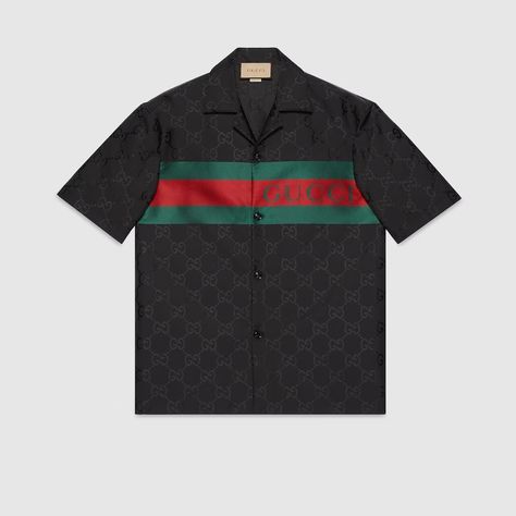 Double G bandana print cotton shirt in white and dark blue | GUCCI® US Gucci Shirts Men, Gucci Shirts, Striped Shirt Women, Jacquard Shirt, Velvet Shirt, Cotton Poplin Shirt, Bowling Shirts, Bandana Print, Mens Spring