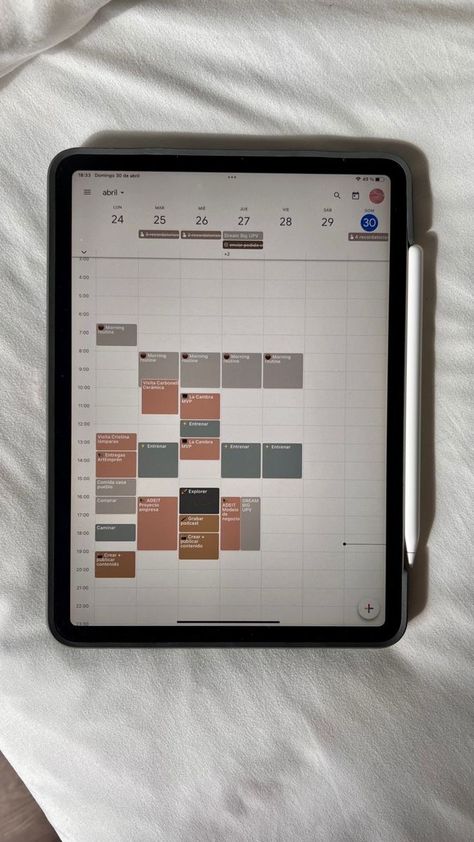 School Work Organization, Ipad Organizer, Studera Motivation, Ipad Essentials, Ipad Hacks, Calendar Organization, Digital Organization, Study Schedule, Study Organization