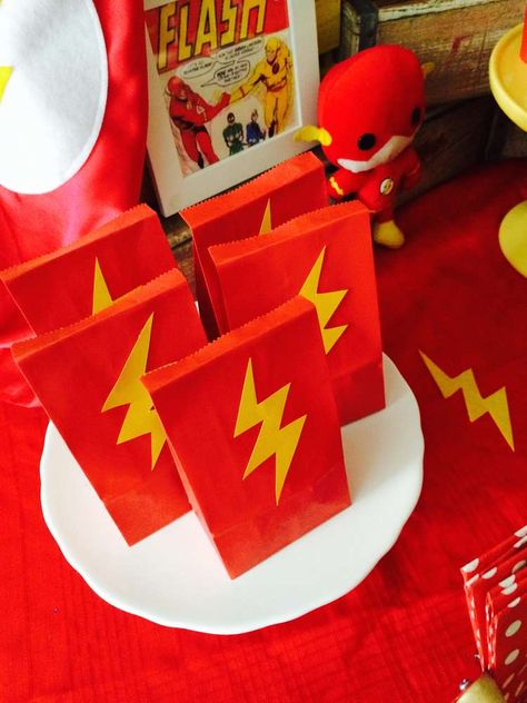 Awesome favor bags at a Flash birthday party! See more party ideas at CatchMyParty.com! Flash Birthday Party Decorations, Flash Themed Birthday Party, The Flash Birthday Party Ideas, Flash Party Decorations, Flash Party Ideas, Iron Man Birthday Party Ideas, Flash Birthday Party Ideas, The Flash Birthday Party, Flash Birthday Invitation