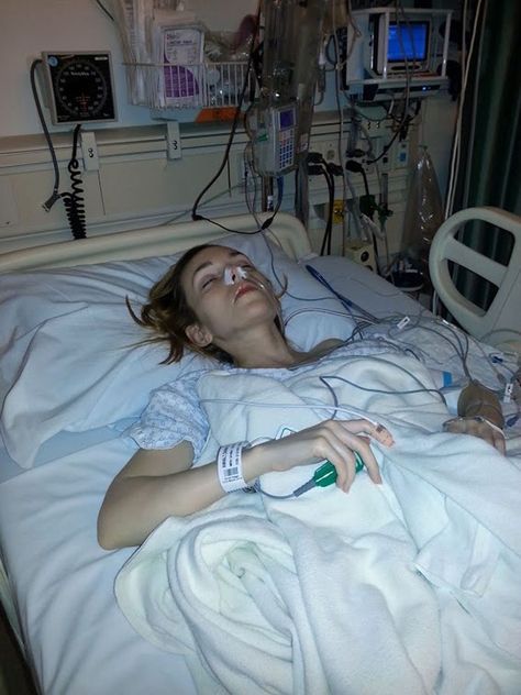 [5/29/20] User Dead, Black Mold Symptoms, Remove Black Mold, Deni Denials, Black Mold, Medical Pictures, Hospital Photography, Hospital Pictures, Hospital Bed