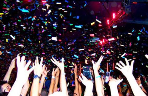 Young Wild Free, Party Songs, Party Starters, Steve Aoki, Party Rock, Party Pictures, Posh Party, Confetti Party, Throw A Party