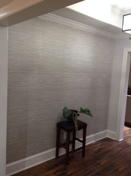 Wonderful, Realistic Faux Grasscloth – NO Visible Seams! | The Wallpaper Lady's Blog Grasscloth Wallpaper Dining Room, Grasscloth Wallpaper Bedroom, Bedroom Wallpaper Texture, Hall Wallpaper, Theater Room Design, Beds For Small Spaces, Grass Wallpaper, Accent Wall Bedroom, Green Walls