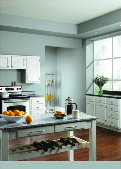 Breezy (SW 7616) creates a bright and relaxing kitchen. Best Kitchen Colors, Painted Kitchen Cabinets Colors, Neutral Kitchen, Fresh Kitchen, Kitchen Wall Colors, Kitchen Paint Colors, Popular Kitchens, Top Kitchen, Kitchen Gallery