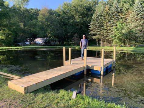 Floating Docks For Ponds, How To Build A Dock On A Pond, Small Pond Dock Ideas, Pond Deck Ideas, Pond Decks, Docks For Ponds, Diy Floating Dock, Floating Pier, Pond Deck