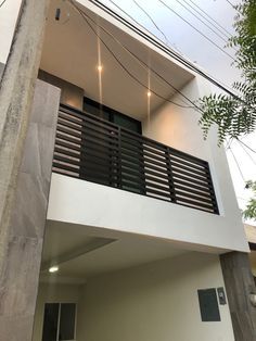 Grill Design For Balcony Wrought Iron Modern Front Balcony Designs, Modern Balcony Design Luxury, Balcony Exterior Design, Grill Design For Balcony, Modern Grill Design, Design For Balcony, Modern Balcony Design, Balcony Ideas House, Balcony Glass Design