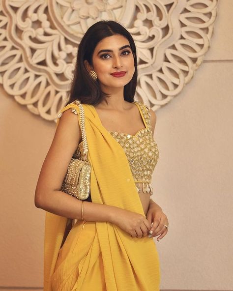 Bhavdeep Kaur, Pakistani Beauty, Dress Up, Saree, Beauty, Quick Saves