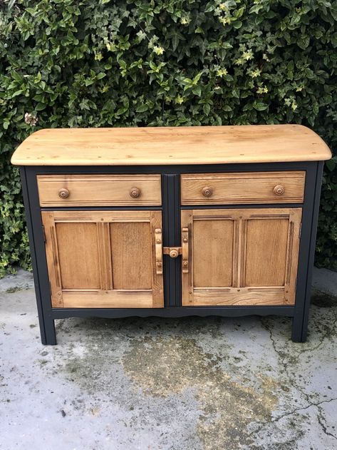 Ercol Sideboard, Sideboard Upcycle, Ercol Furniture, Diy Upcycle, Vintage Sideboard, Upcycle Recycle, Hand Painted Furniture, Flipping Furniture, Outdoor Oasis