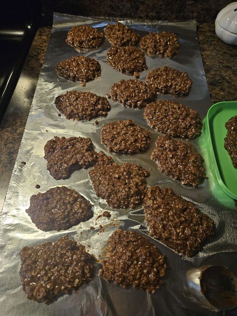 No-Bake Chocolate Oatmeal Cookies Recipe Oatmeal Cookies With Peanut Butter, No Bake Oatmeal Cookies, Cookies With Peanut Butter, Chocolate Oatmeal Cookies, Cooking Chocolate, Chocolate Oatmeal, Oatmeal Cookie Recipes, Easy Peanut Butter, Baked Oats