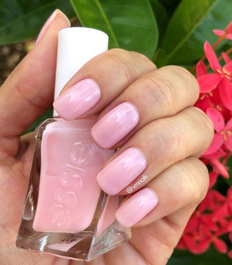 Essie - Gel Couture - Inside Scoop - tea rose sheer pink manicure - light pink nails Essie Gel Couture Inside Scoop, Essie Inside Scoop Gel, Essie Inside Scoop, Manicure Light Pink, Race Nails, Sheer Pink Nails, Pink Shellac Nails, Pink Nails Gel, Pink Shellac