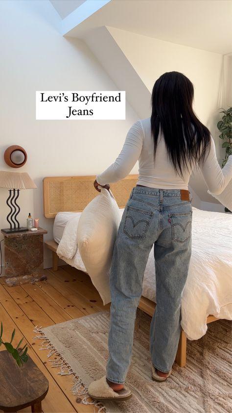 Levi Jean Outfits, Blue Levis Jeans Outfit, Baggy Levi Jeans Outfit, Baggy Boyfriend Jeans Outfit, Levis Balloon Jeans Outfit, Baggy Levis Outfit, Levi’s Jeans Outfit, Levi Baggy Jeans, Levi’s Baggy Jeans Outfit