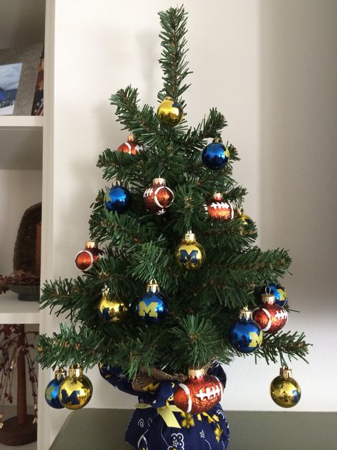 University of Michigan football tree. University Of Michigan Christmas Tree, University Of Michigan Football, Michigan Christmas, Michigan Football, University Of Michigan, Michigan Wolverines, Michigan, University, Gift Ideas