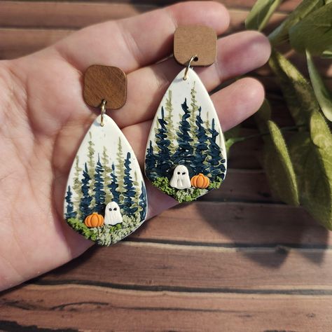 Ghost Clay Earrings, Polymer Clay Fall Earrings, Polymer Clay Halloween Earrings, Fall Polymer Clay Earrings, Polymer Clay Witch, Forest Ghost, Halloween Clay Earrings, Fimo Halloween, Painted Forest