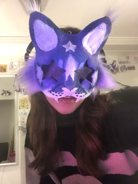 a remake of star eyes is in the works! this new version of her will show all the progress ive made since my first few masks, im so excited!! Cat Masks Ideas, Cat Mask Ideas, Star Mask, Cat Mask Diy, Therian Gear, Felt Animal Masks, Therian Masks, Therian Stuff, Therian Mask