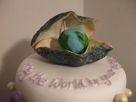 ~my worlds your oyster. Travel Cakes, Travel Cake, Cake Ideas, Serving Bowls, Birthday Cake, Bowl, Tableware, Cake, Birthday