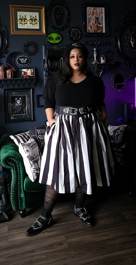 Black Skirt Outfit Grunge, Gothic Skirt Outfit, Plus Size Witchy Outfits, Long Black Skirt Outfit, Grunge Plus Size, Black Skirt Outfit, Regular Outfits, Black Alt, Witchy Outfits