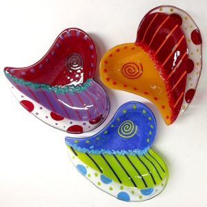 Hearts Fused Glass Hearts, Fused Plates, Sugarboo Designs, Melting Glass, Sticks Furniture, Fused Glass Dishes, Fused Glass Bowl, Artist Studios, Fused Glass Plates