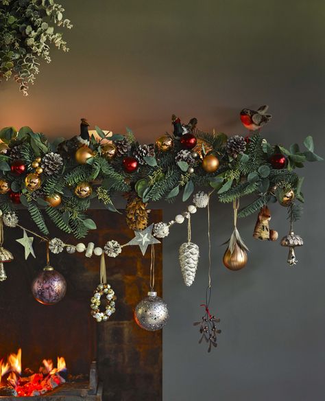 John Lewis Christmas, Christmas Fireplace Decor, Gold Christmas Decorations, Christmas Interiors, Themed Christmas, Christmas Fireplace, Christmas Decorations For The Home, Christmas Mantels, Boxing Day